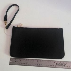 Steve Madden wristlet